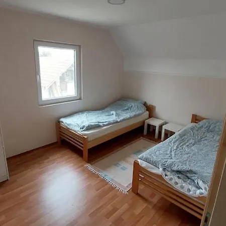 Borak 빌라 우지체